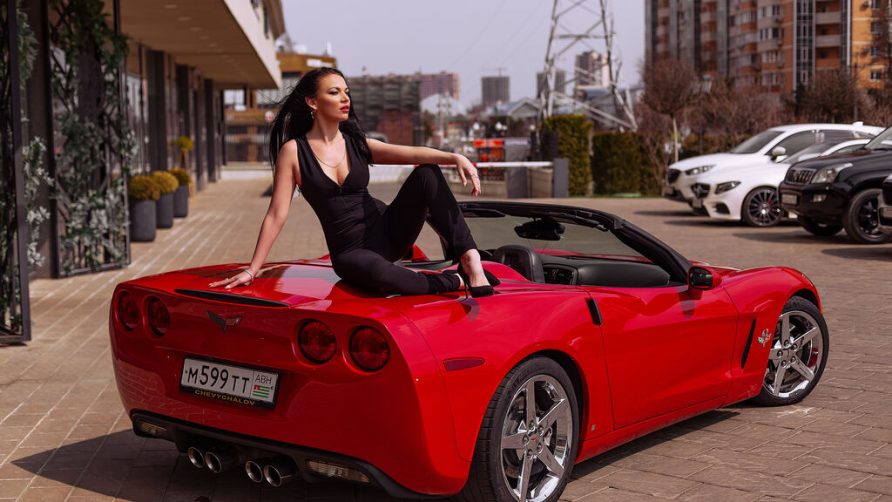 Chat Live with JulieHill on LiveJasmin