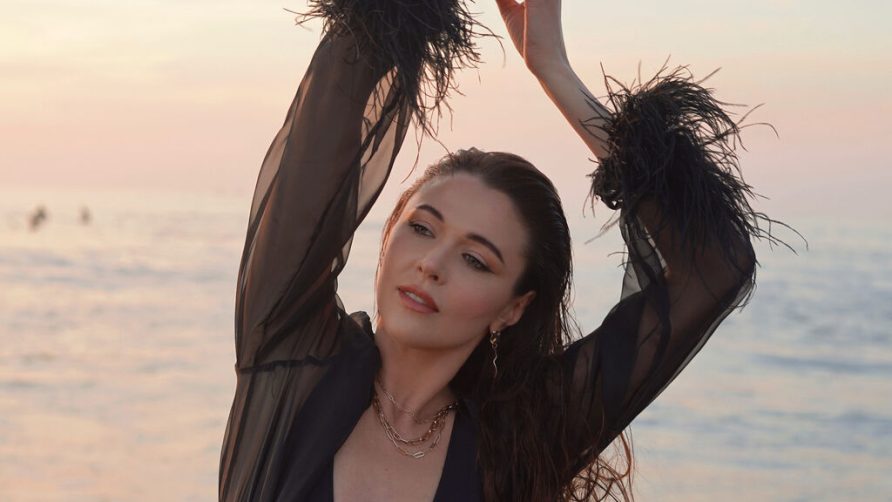 Chat Live with Milanas on LiveJasmin