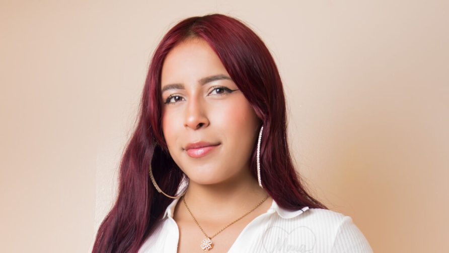 Chat Live with EmmaLace on LiveJasmin