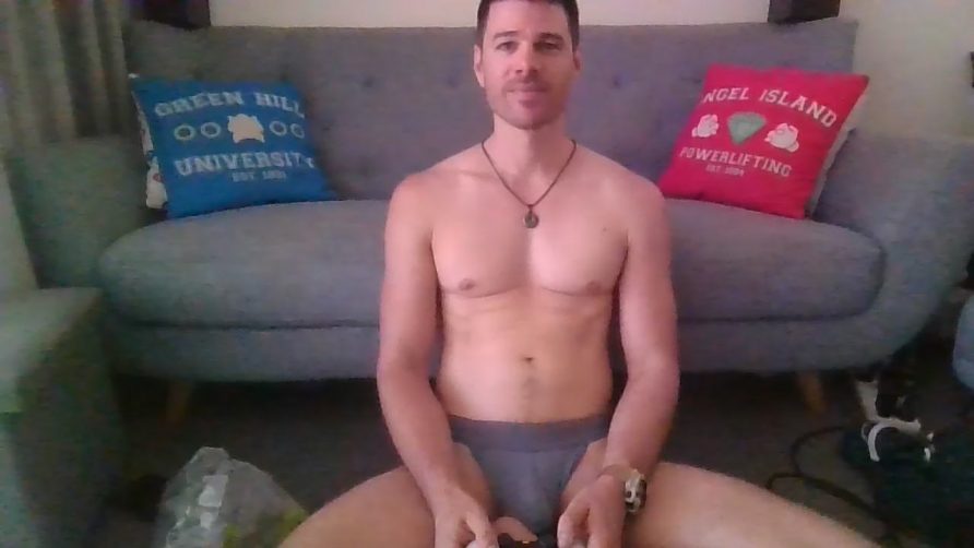 Chat Live with gamerstud on Cam4