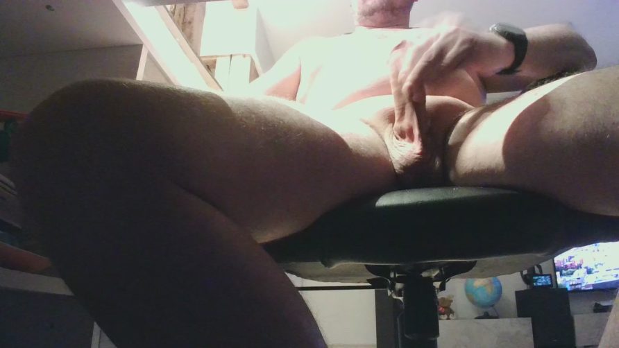 Chat Live with heellover78 on Cam4