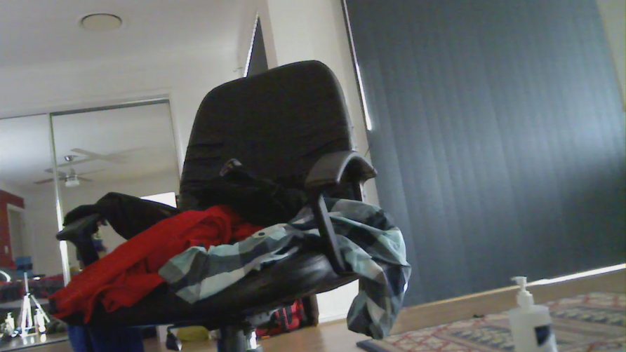 Chat Live with hornybearlov on Cam4