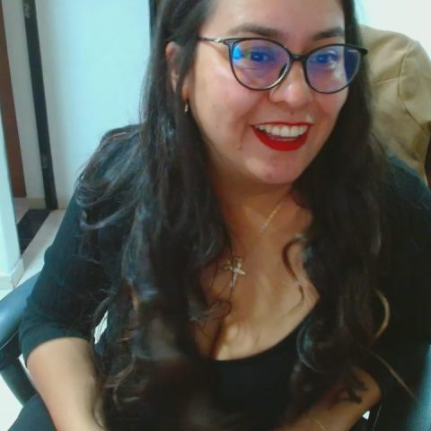 Chat Live with ixchel91 on Cam4