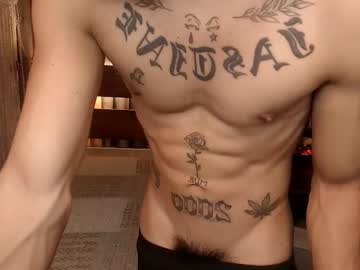 Chat Live with justine_hunk on Chaturbate