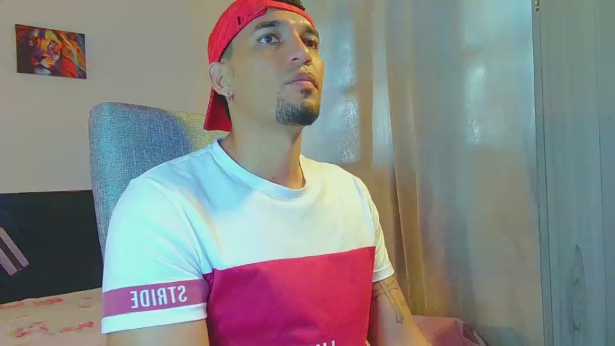 Chat Live with kent189 on Cam4