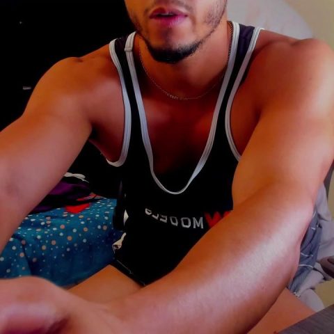 Chat Live with kris_khalifahot on Cam4