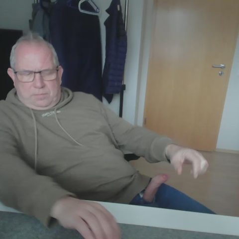 Chat Live with mdevbi on Cam4