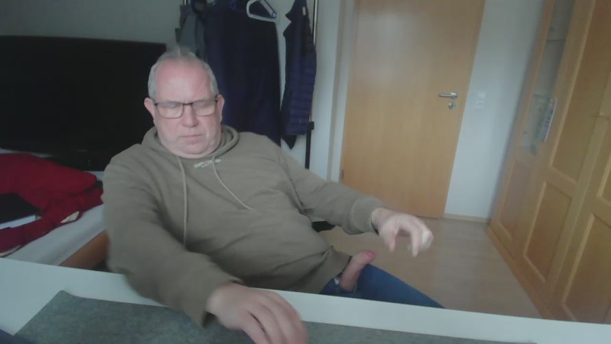 Chat Live with mdevbi on Cam4