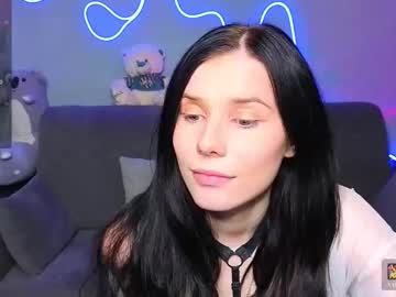 Chat Live with mellhyees on Chaturbate