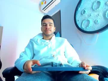 Chat Live with mike_256 on Chaturbate