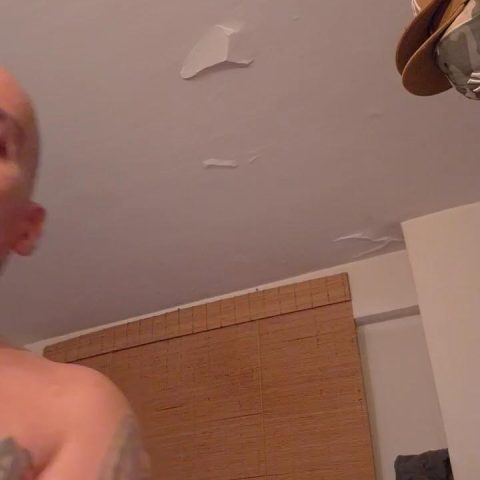 Chat Live with mikeyjoee on Cam4