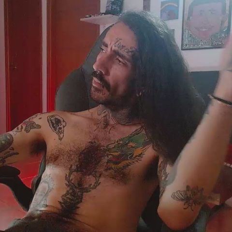 Chat Live with mohikano_97 on Cam4