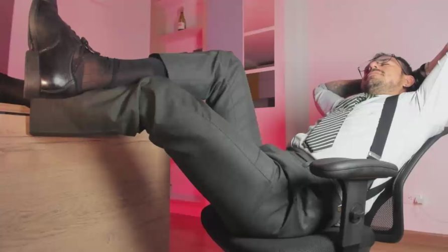 Chat Live with pablorincon1 on Cam4