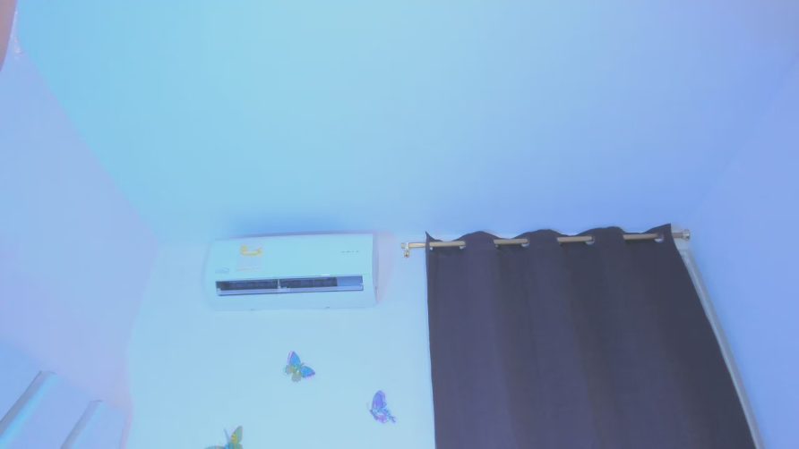 Chat Live with sofiacastillo01 on Cam4