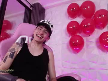 Chat Live with troy_rouge on Chaturbate