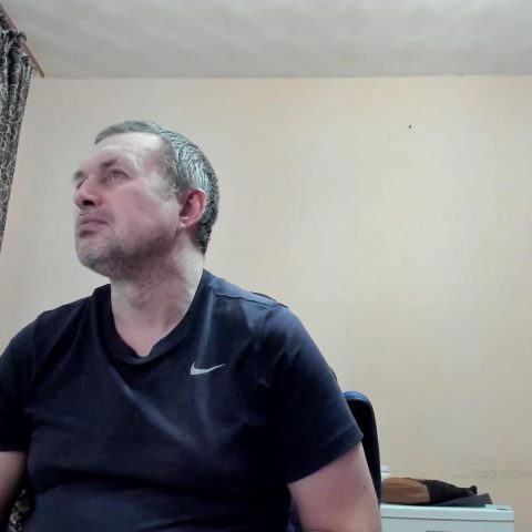 Chat Live with vano822 on Cam4