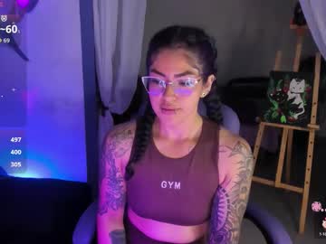 Chat Live with witchofhearts on Chaturbate