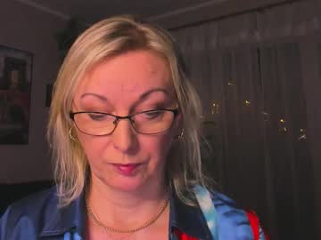 Chat Live with xvanessalove on Chaturbate