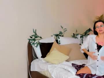 Chat Live with yourlovelystoryy on Chaturbate