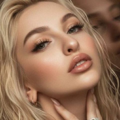 Chat Live with EvaVibe on LiveJasmin