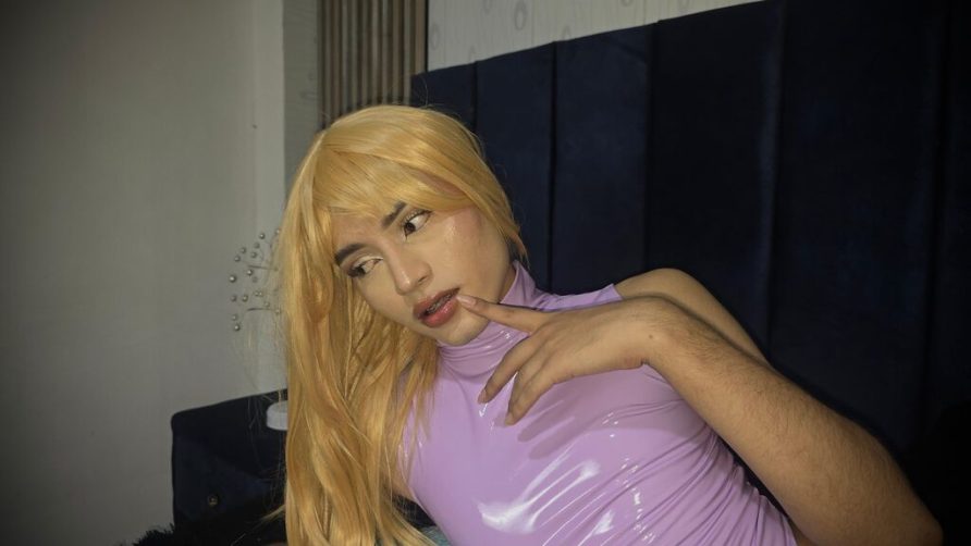 Chat Live with AngelPerez on LiveJasmin