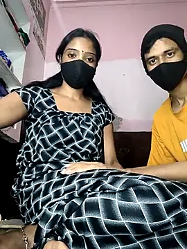 Chat Live with couplegk71 on StripChat