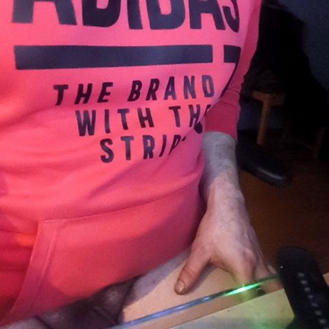 Chat Live with Alo666mio on Amateur.TV