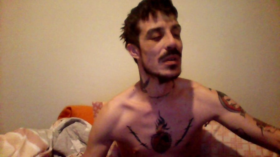 Chat Live with rober777xl on Amateur.TV