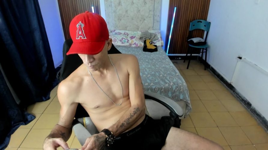 Chat Live with dani_segura on Amateur.TV