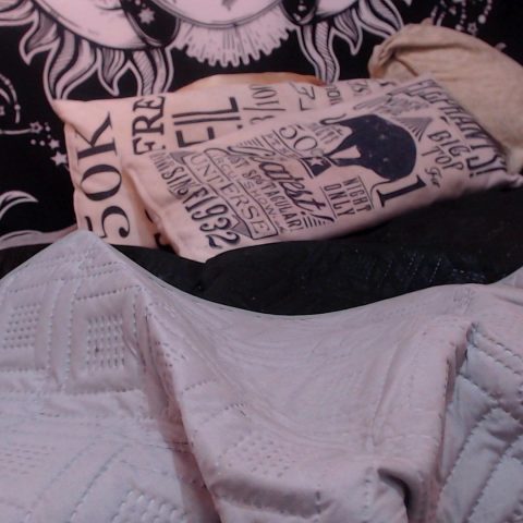 Chat Live with loriel_ on Amateur.TV