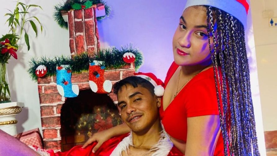 Chat Live with YalyAndTony on LiveJasmin