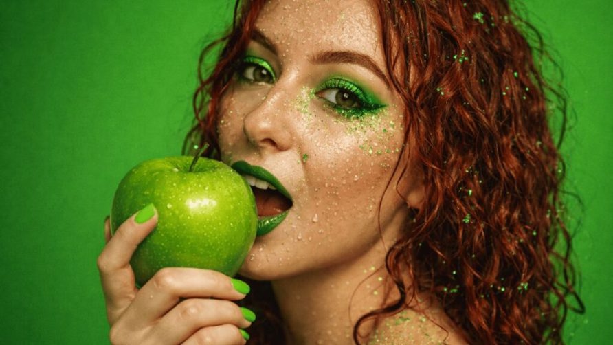 Chat Live with BiancaFlame on LiveJasmin