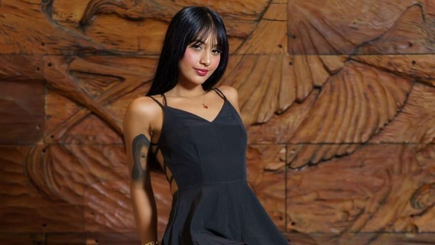 Chat Live with NicolleSweet on LiveJasmin