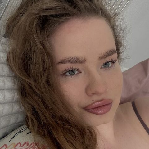 Chat Live with TracySimmons on LiveJasmin