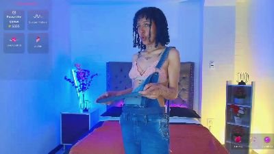 Chat Live with HannahBlue_ on Cam4