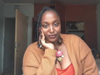 Chat Live with SollyBella on XLoveCam