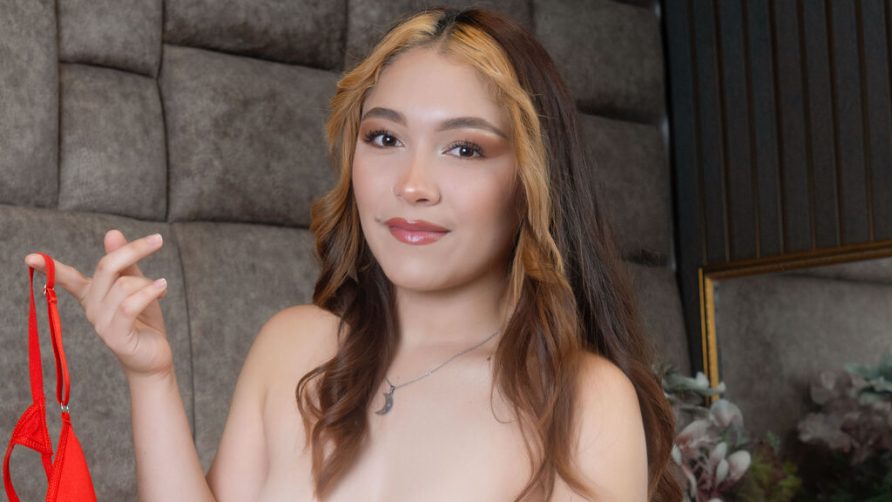 Chat Live with CloeRios on LiveJasmin