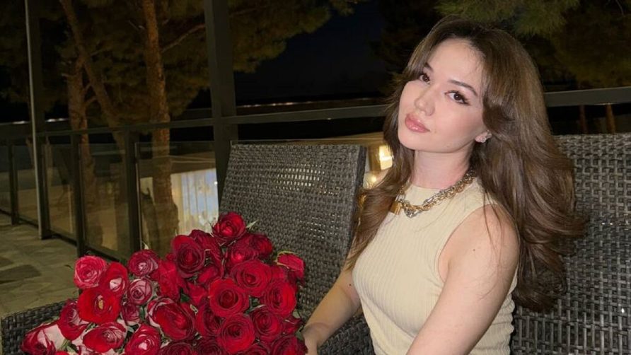 Chat Live with EffuliaLoren on LiveJasmin