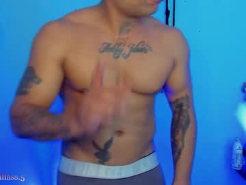 Chat Live with damian_tornerr on Chaturbate