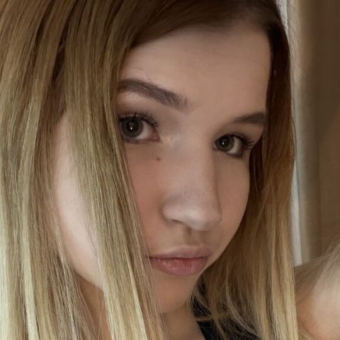 Chat Live with AraPosey on LiveJasmin