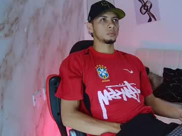 Chat Live with dominic__brown on Chaturbate