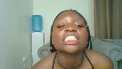 Chat Live with ethysimple on Cam4