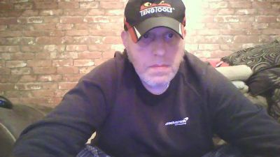 Chat Live with kona_blast on Cam4