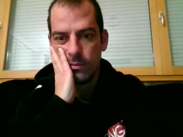 Chat Live with ricardohawtin on Chaturbate