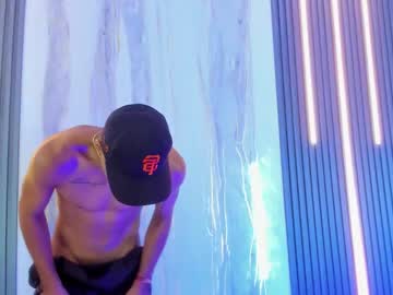 Chat Live with vicky_and_jeyco on Chaturbate