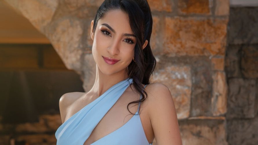 Chat Live with VeronicaValdez on LiveJasmin