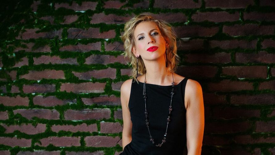 Chat Live with AdrianStone on LiveJasmin