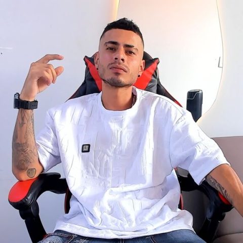 Chat Live with MatthewCullenn on LiveJasmin