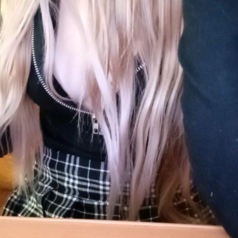 Chat Live with elzakom on Amateur.TV