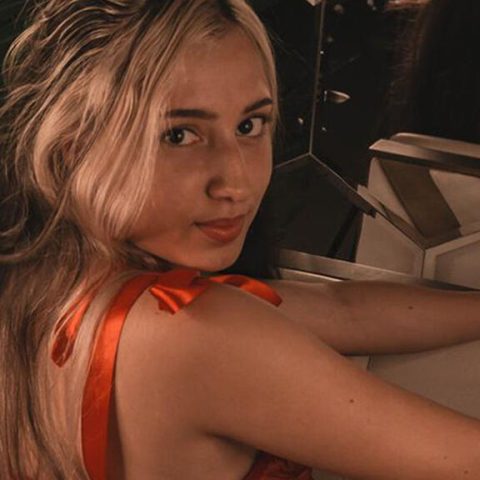 Chat Live with LanaRenner on LiveJasmin